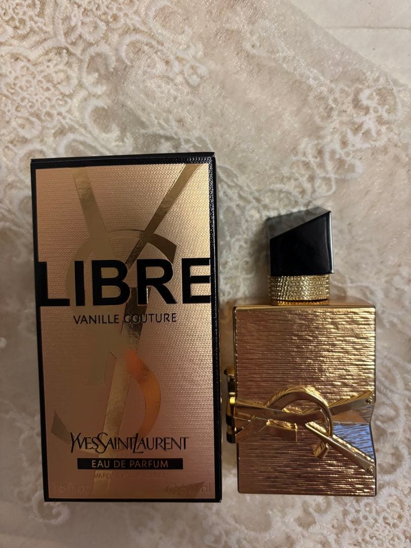 YSL リブレオーデパルファム バニラクチュール　ホリデー限定！
