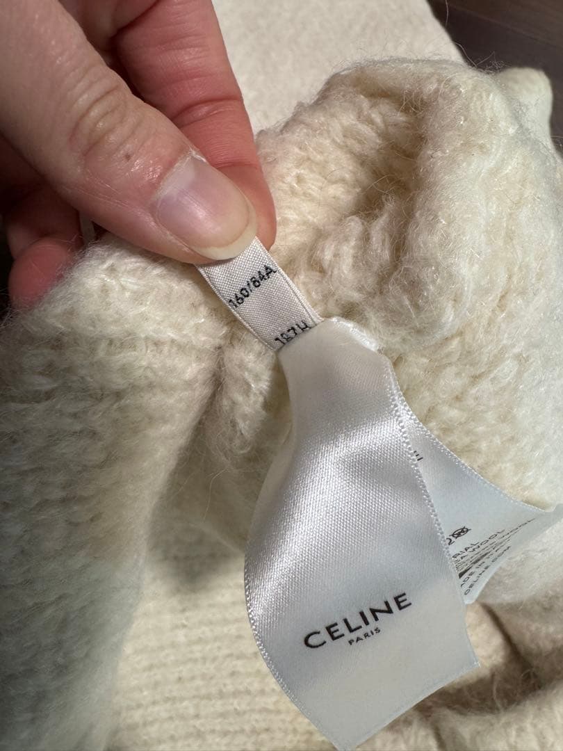 セリーヌ　トリオンフアルパカカシミヤ×ウールニット