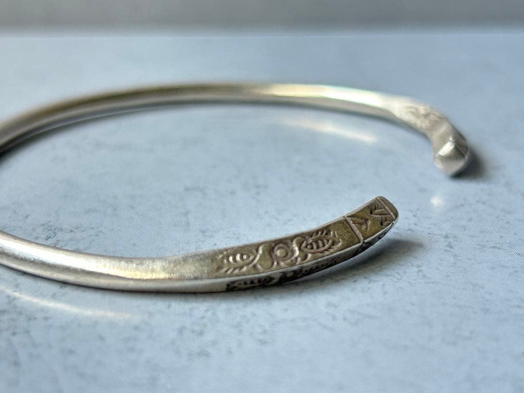 新品未使用　カレンシルバー　バングル　1018