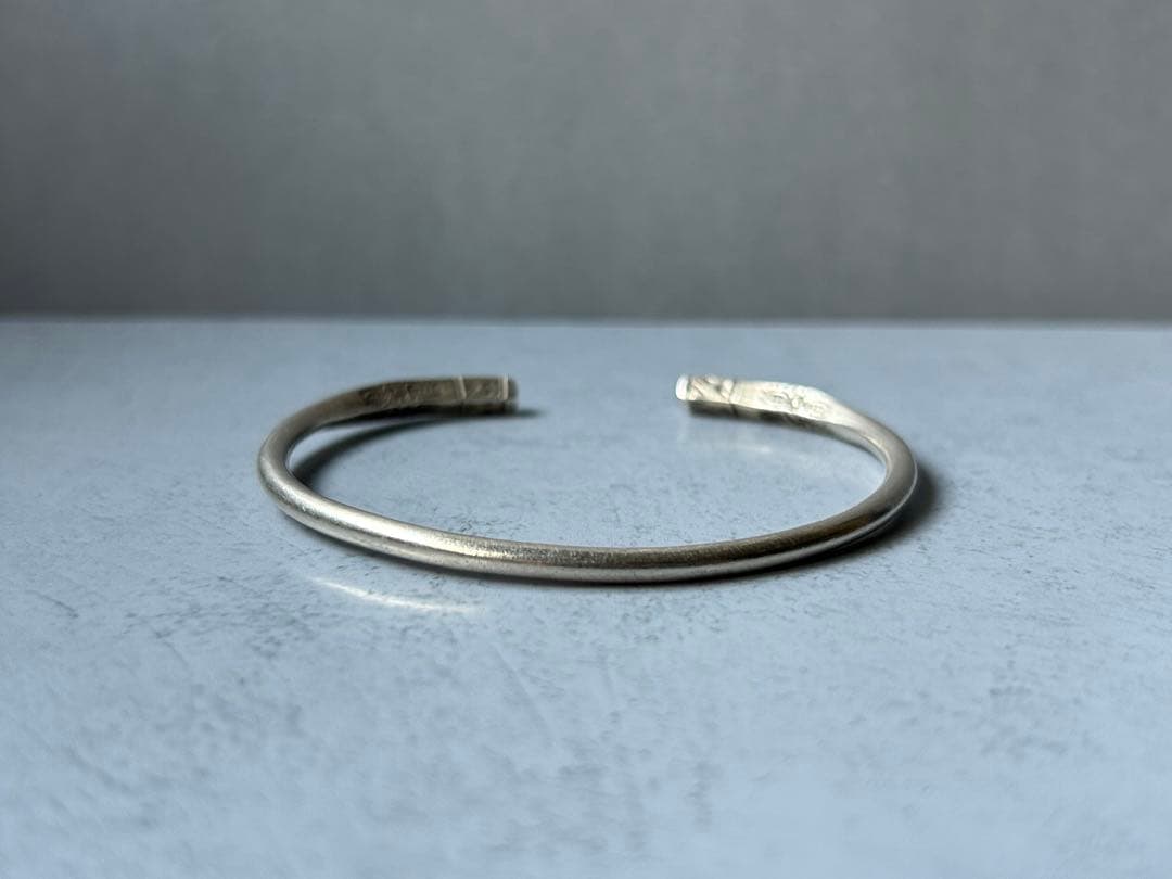 新品未使用　カレンシルバー　バングル　1018