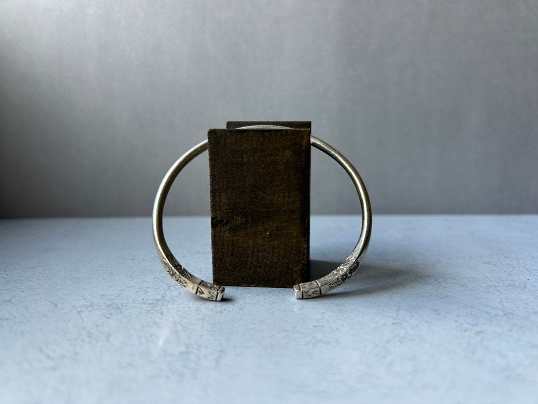 新品未使用　カレンシルバー　バングル　1018