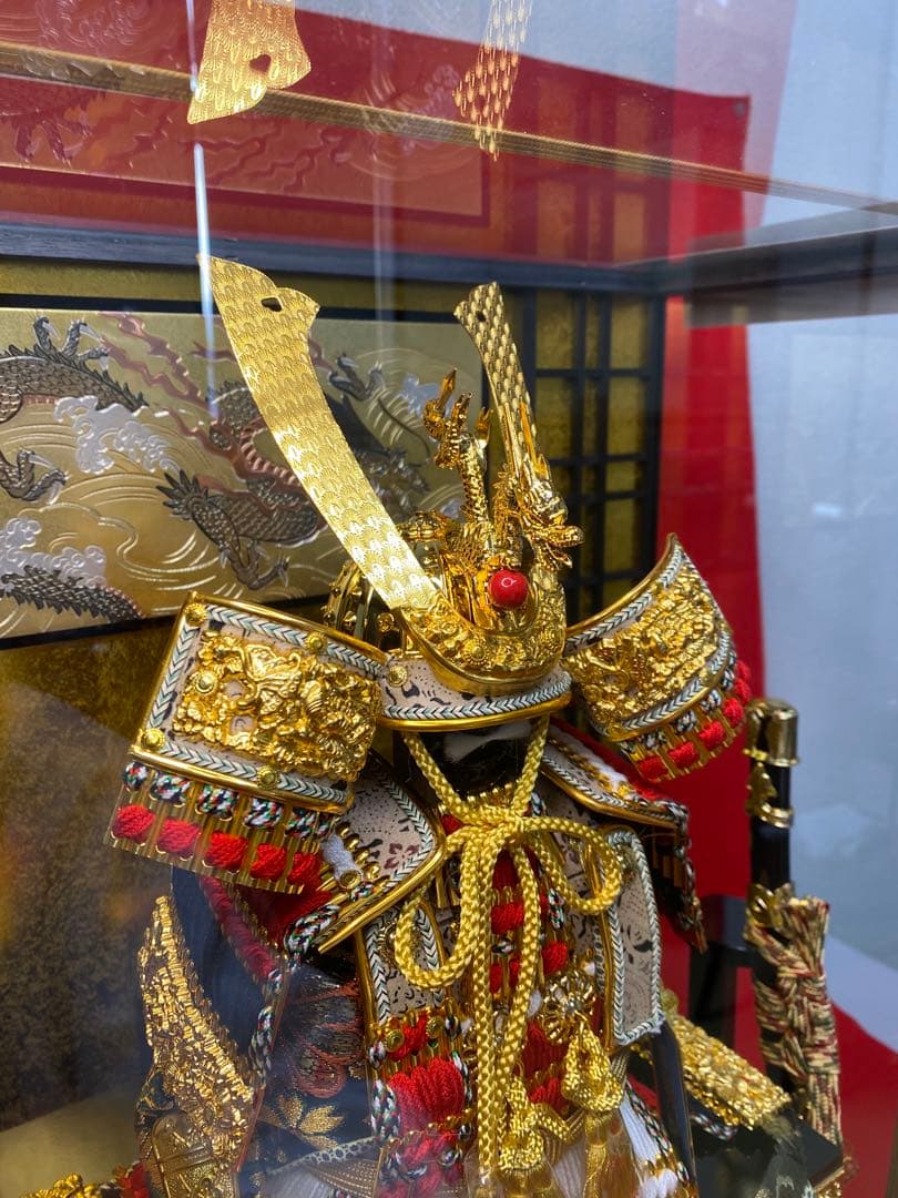 東京久月　五月人形　家紋付き大鎧飾り　オルゴール付き六角アクリルケース入