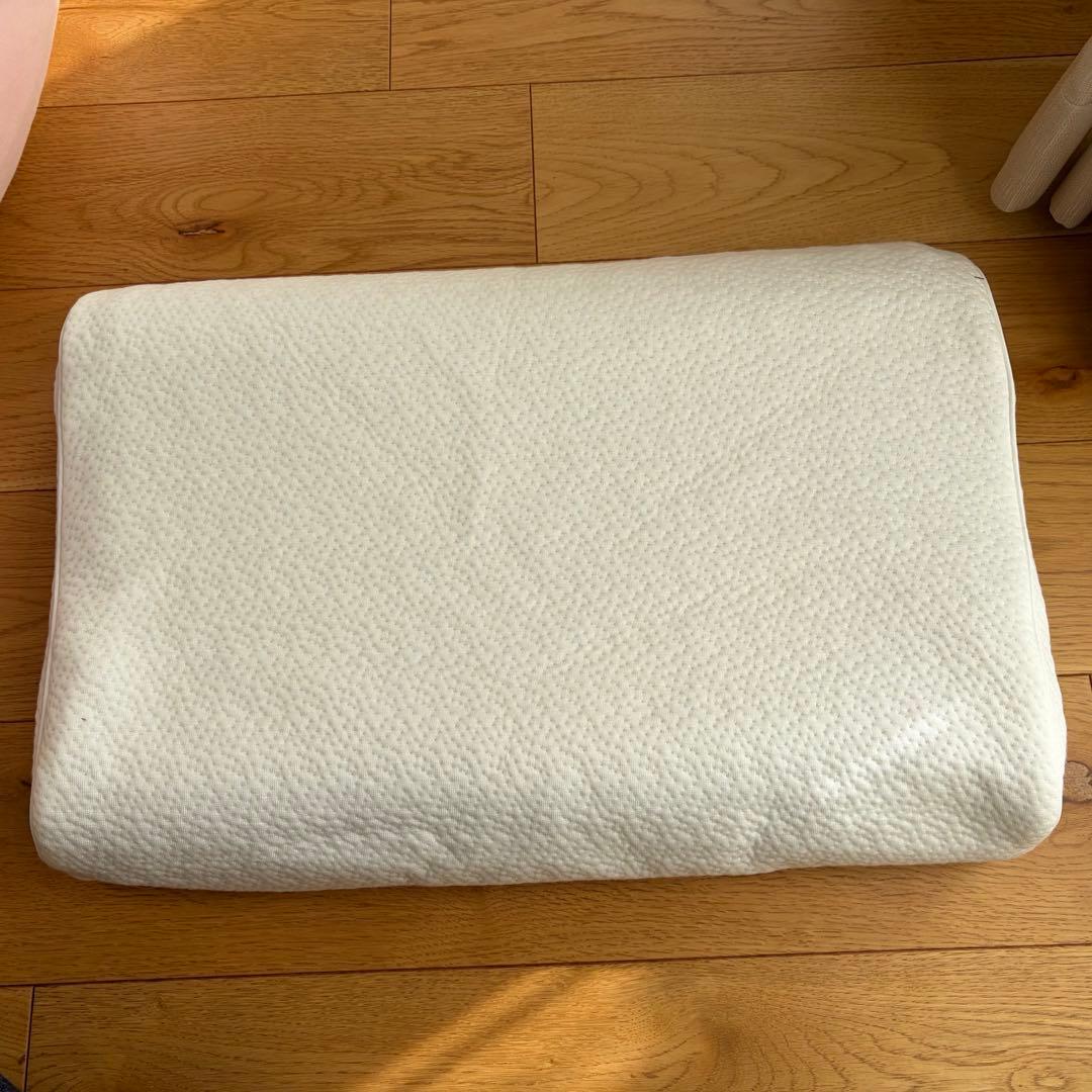 ヒツジのいらない枕　至極　枕カバー2枚つき