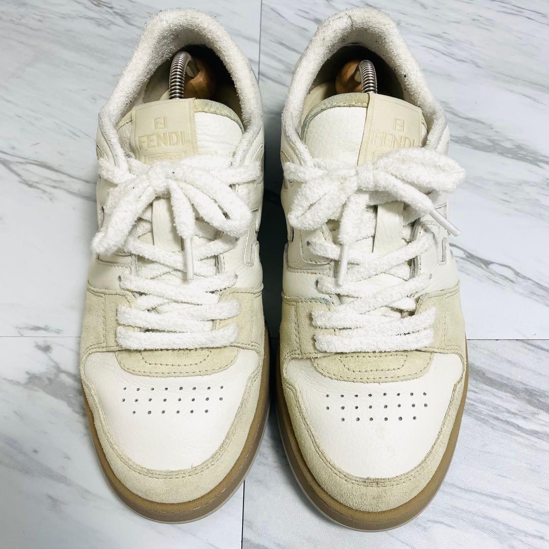 現行 美品⭐️FENDI マッチ FFロゴ ホワイトスエード ロートップ メンズ