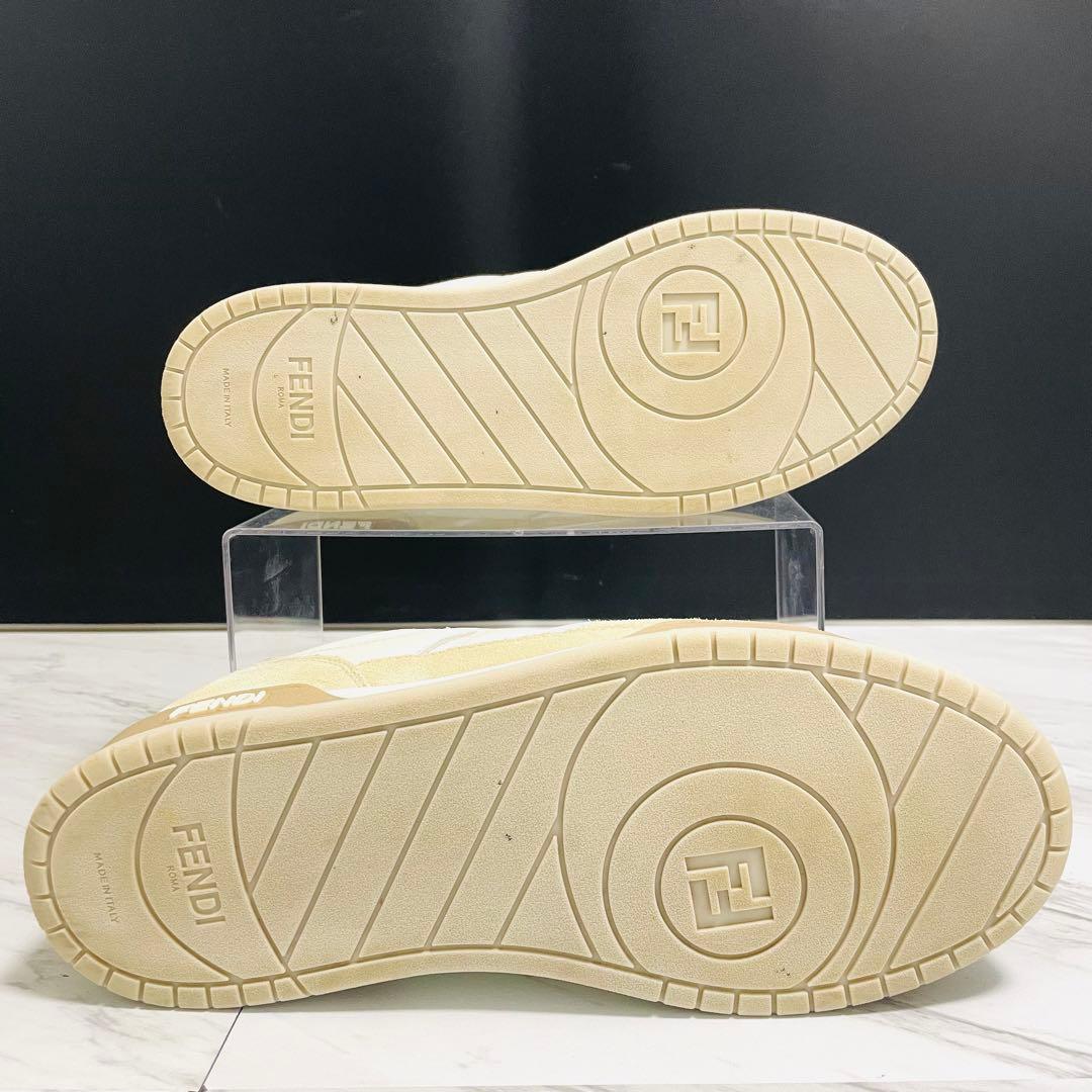 現行 美品⭐️FENDI マッチ FFロゴ ホワイトスエード ロートップ メンズ