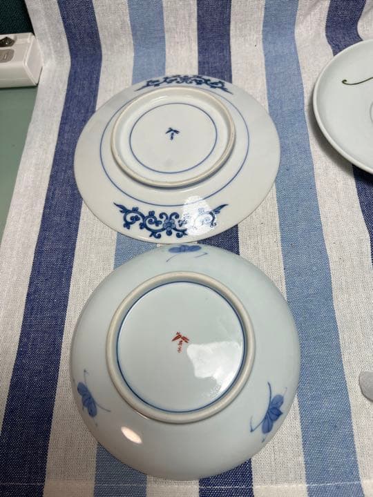 739 有田焼 賞美堂 其泉　染錦 木の実　柿紋　ソーサー　茶托　4 客　未使用