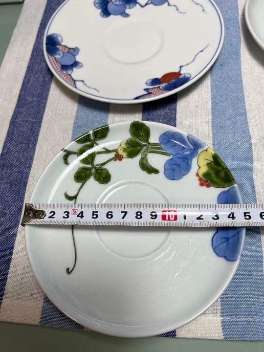 739 有田焼 賞美堂 其泉　染錦 木の実　柿紋　ソーサー　茶托　4 客　未使用