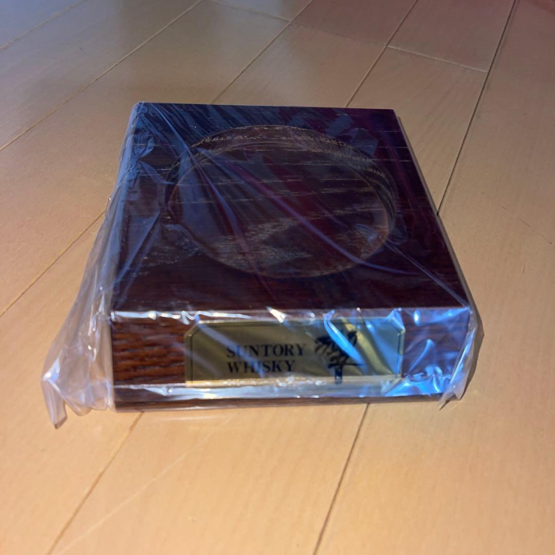 「響」ウイスキーボトルディスプレイ