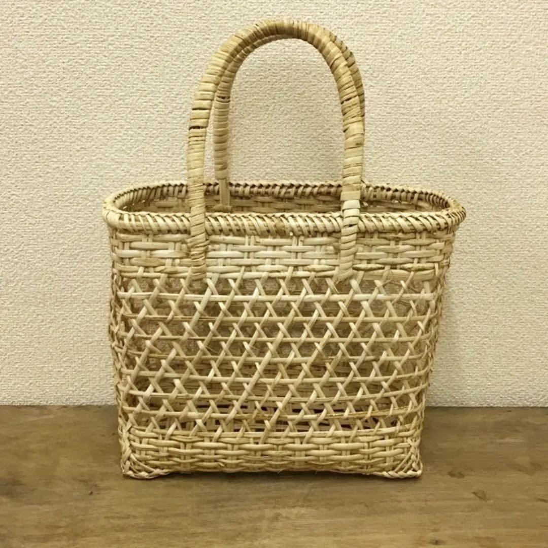 タイのラタン買い物かご