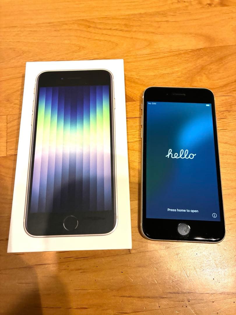 【美品　匿名便発送】Apple iPhone SE 第3世代 128GB