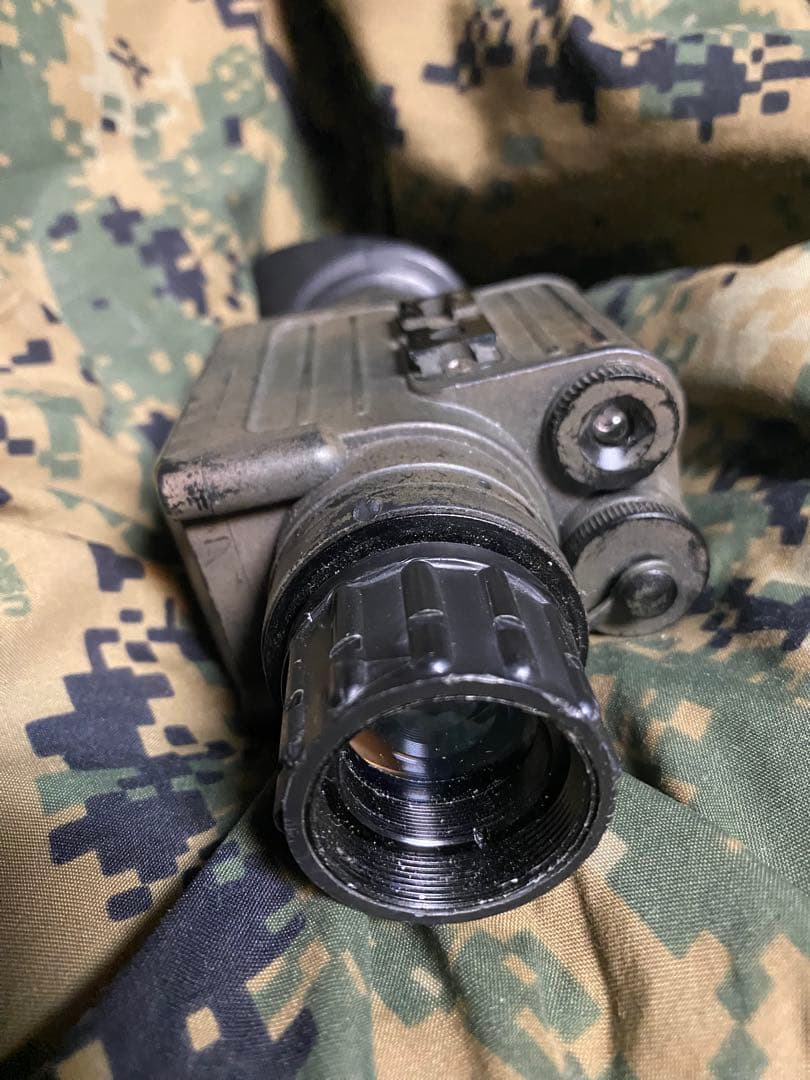 ARMASIGHT SPARK CORE 実物　ナイトビジョン
