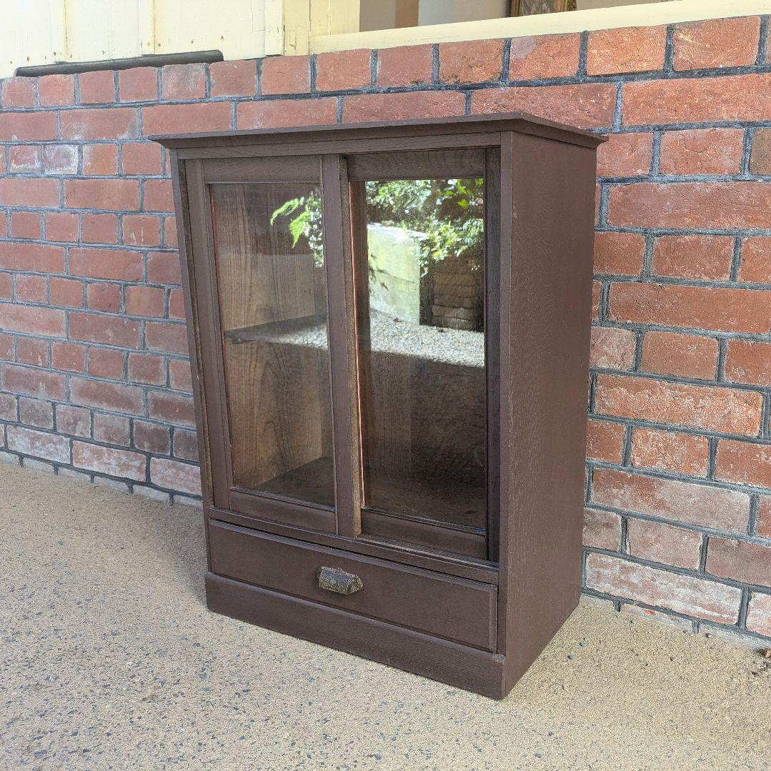 アンティーク 木製キャビネット ガラス戸棚 引き出し付き　棚　ショーケース