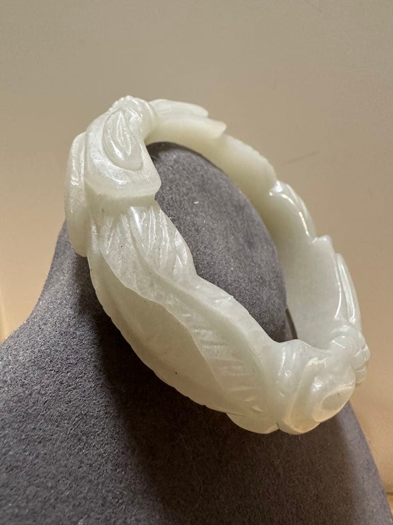 蝶々リボン　シャー太翠バングル原石