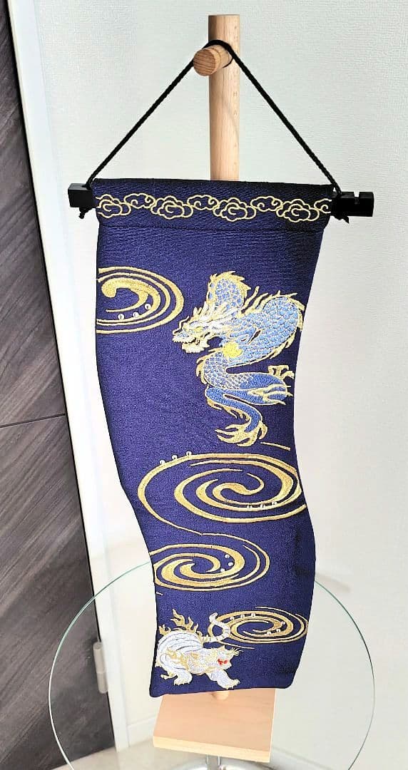 新品✨️室内用吊り飾りの鯉のぼり①大✨️ちりめん細工✕金糸刺繍が豪華でお洒落✨️
