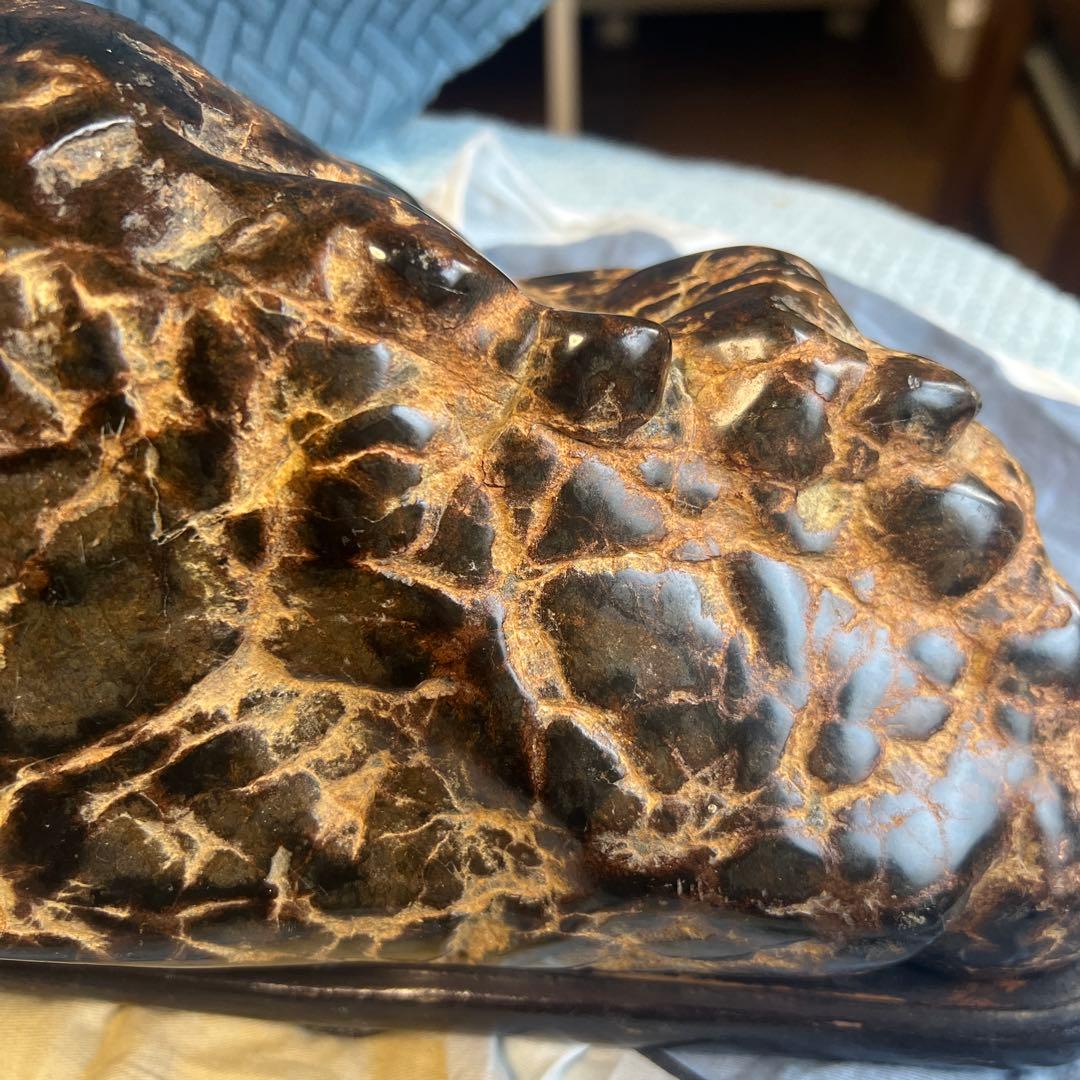 天然石の置物 木製台座付き