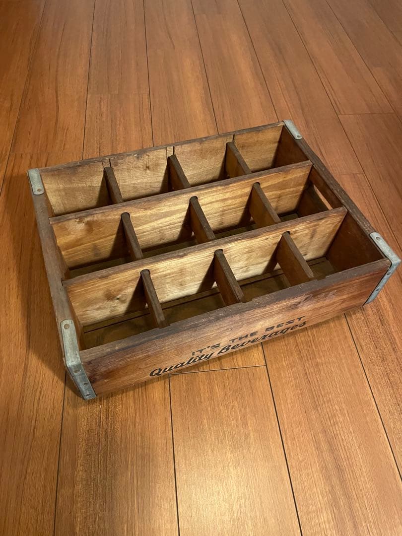 【値引き中】アンティーク風木製ボトルホルダー / ドリンクキャリーボックス