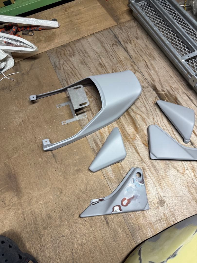 ななしゼファー400外装