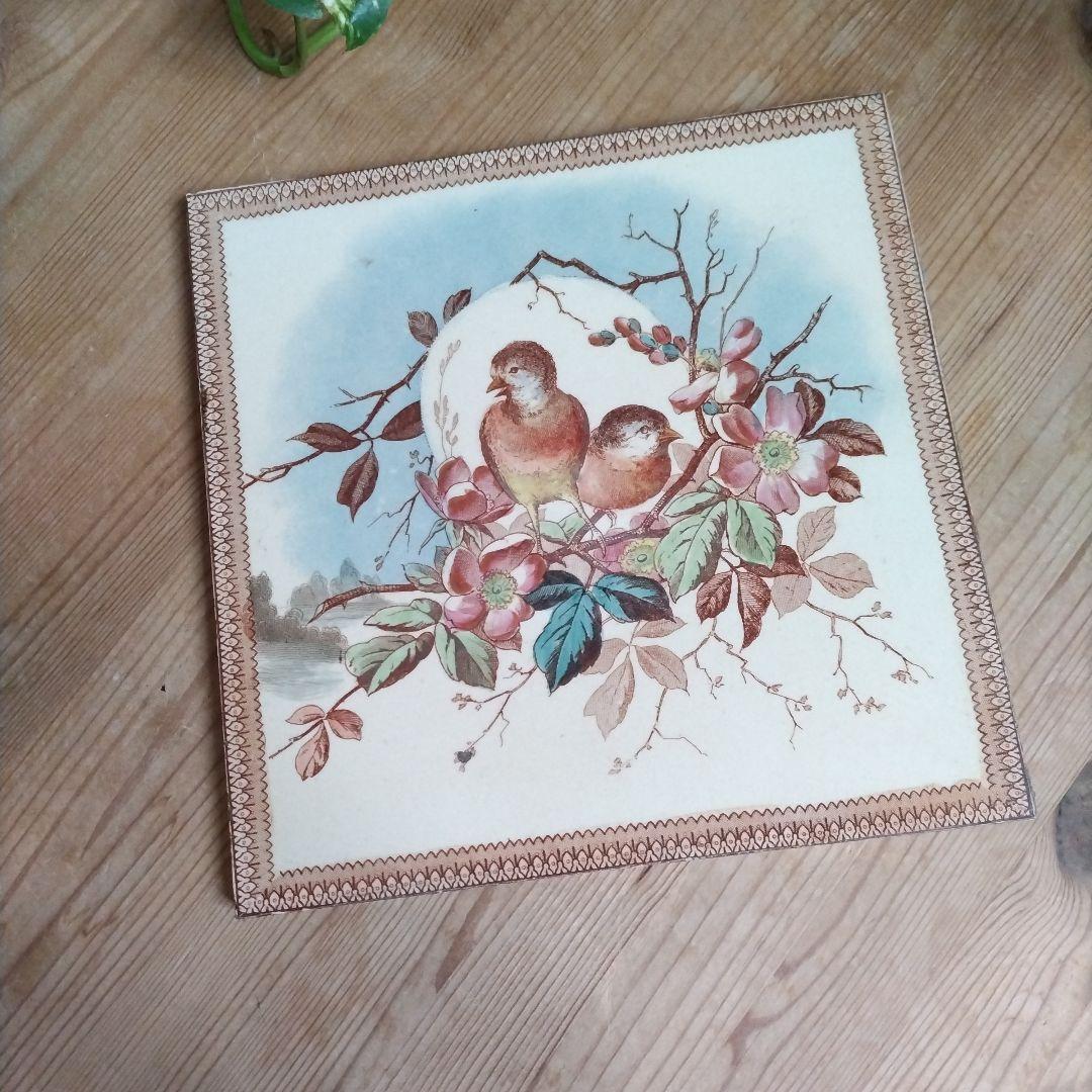 フランスアンティーク　タイル　クレイユエモントロー　小鳥　トリペット
