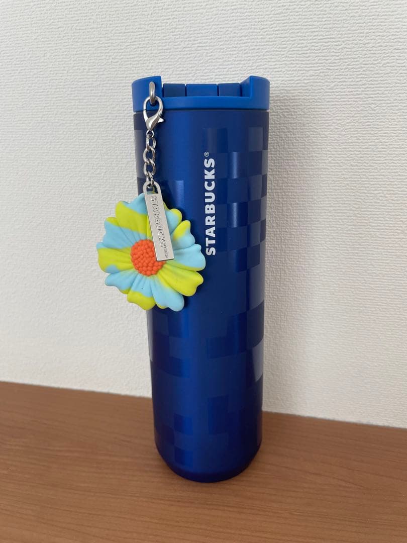 新品　アメリカ 限定　スターバックス タンブラー 水筒　チャーム付き