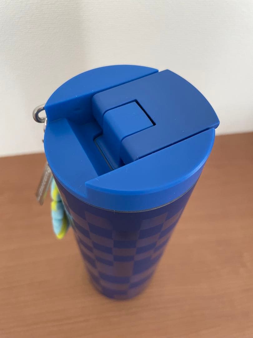 新品　アメリカ 限定　スターバックス タンブラー 水筒　チャーム付き