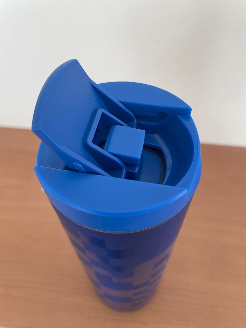 新品　アメリカ 限定　スターバックス タンブラー 水筒　チャーム付き