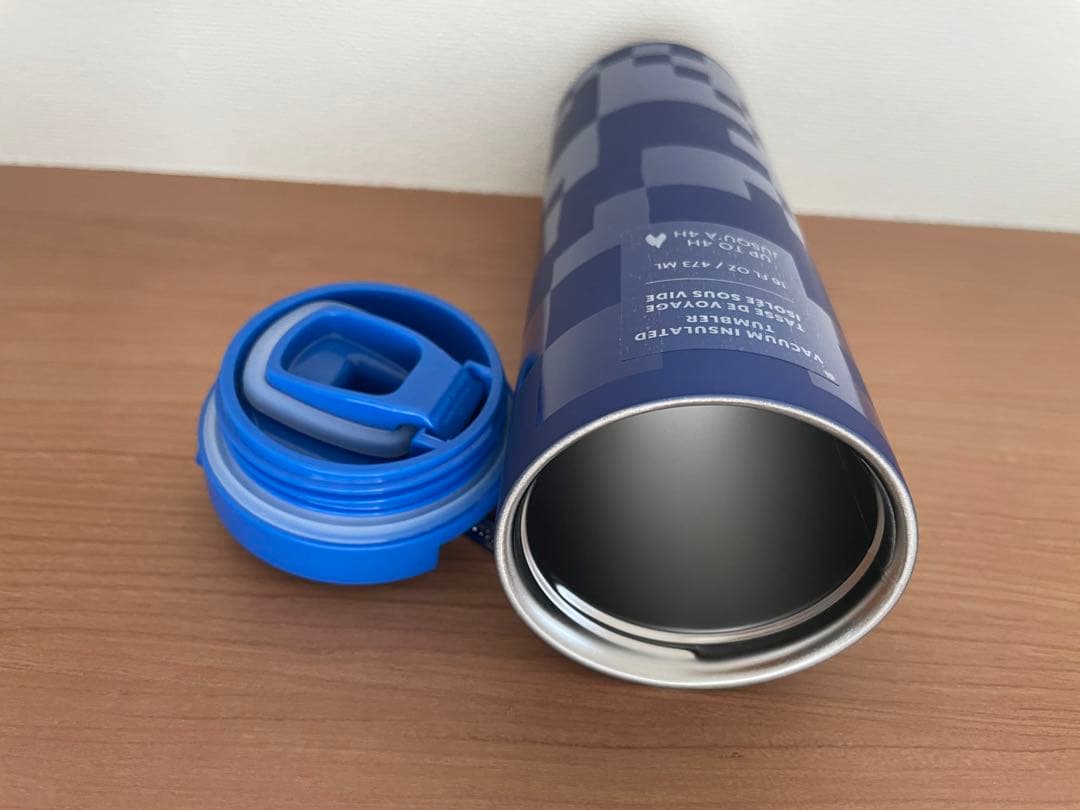 新品　アメリカ 限定　スターバックス タンブラー 水筒　チャーム付き