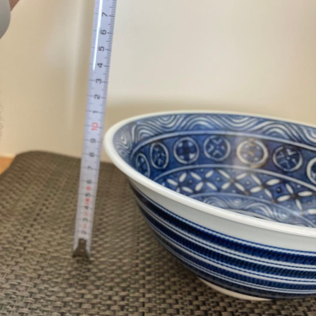 期間限定　値下げ！　松尾高雄　青白ストライプ模様の陶器(大鉢)