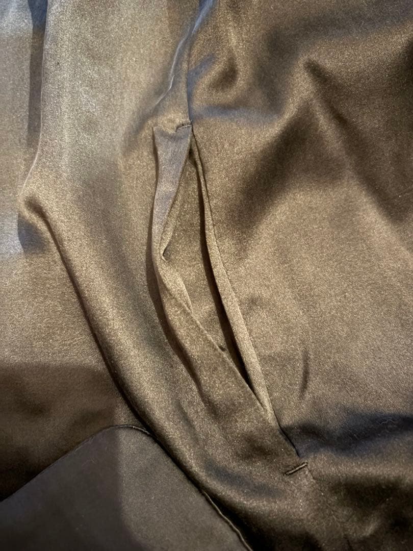 ARTS＆SCIENCE シルクロングベスト　黒　中綿入り