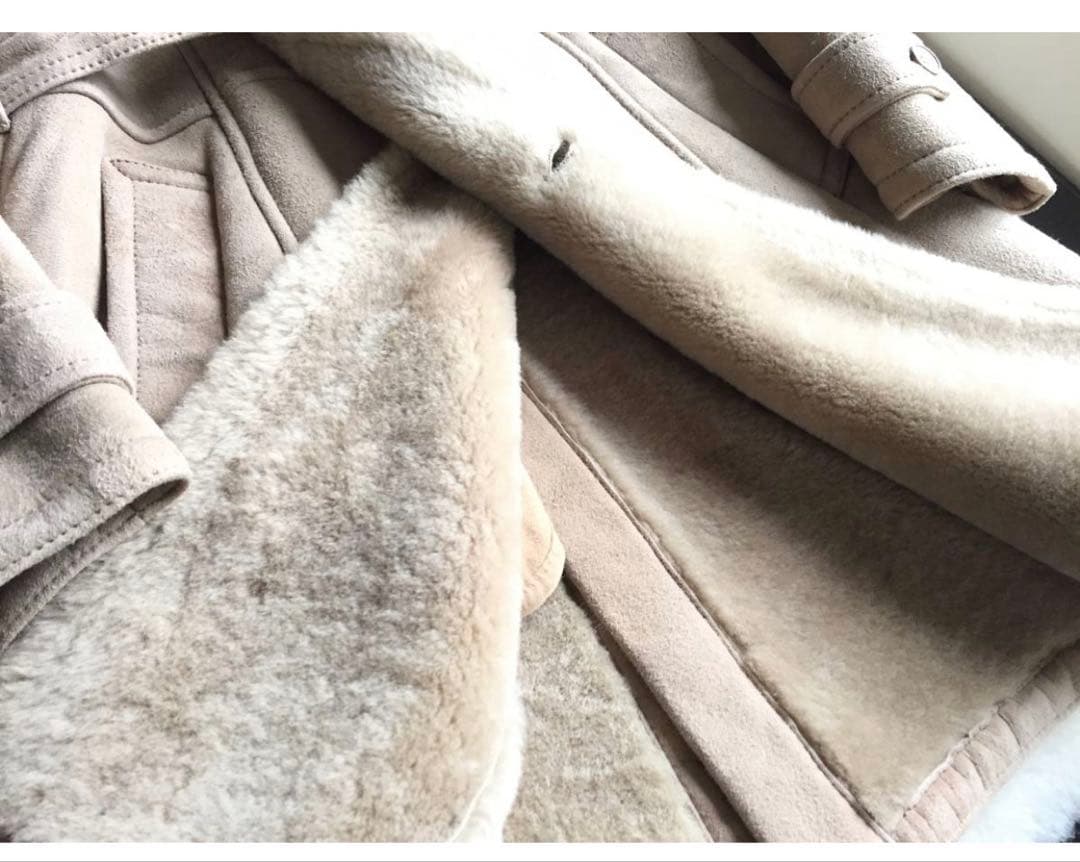 超美品　EMMETI エンメティ　ベージュ　ムートンコート