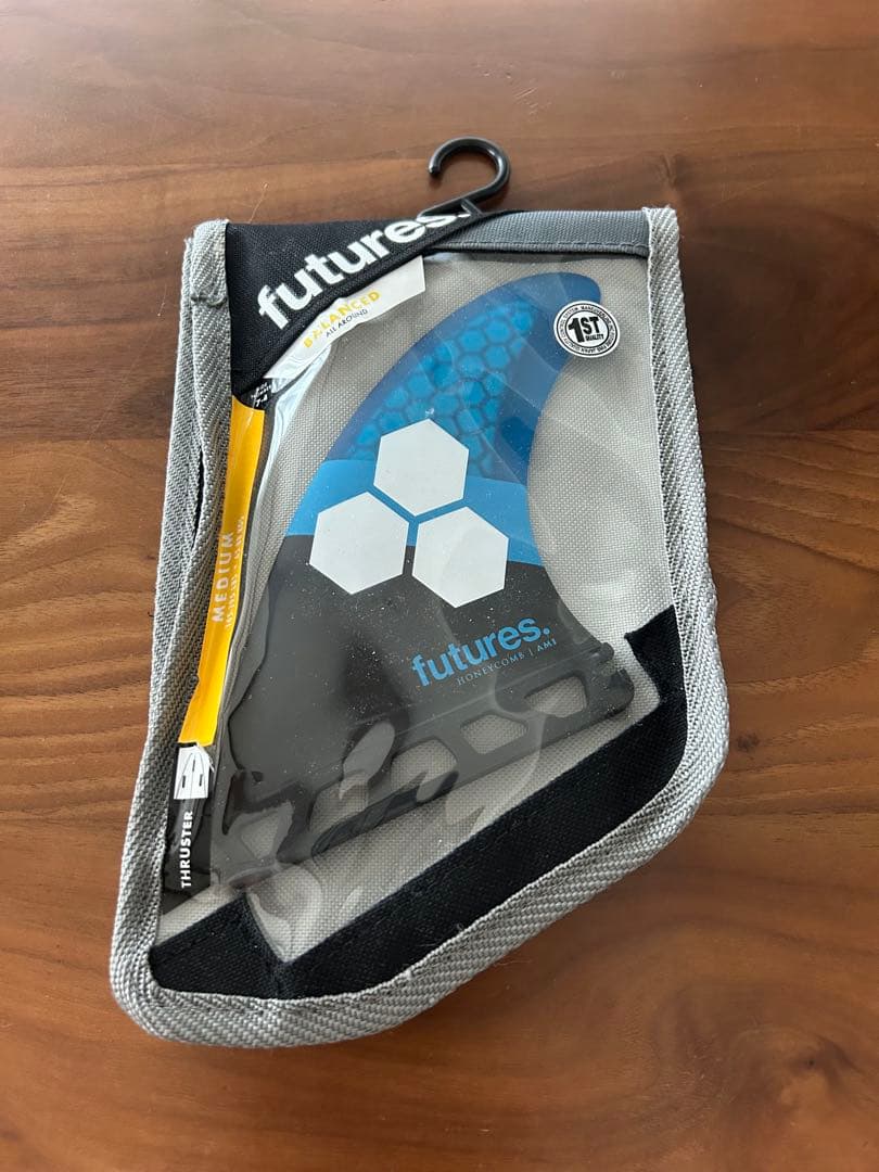 新品未使用　フューチャーフィン　futures Thruster MEDIUM