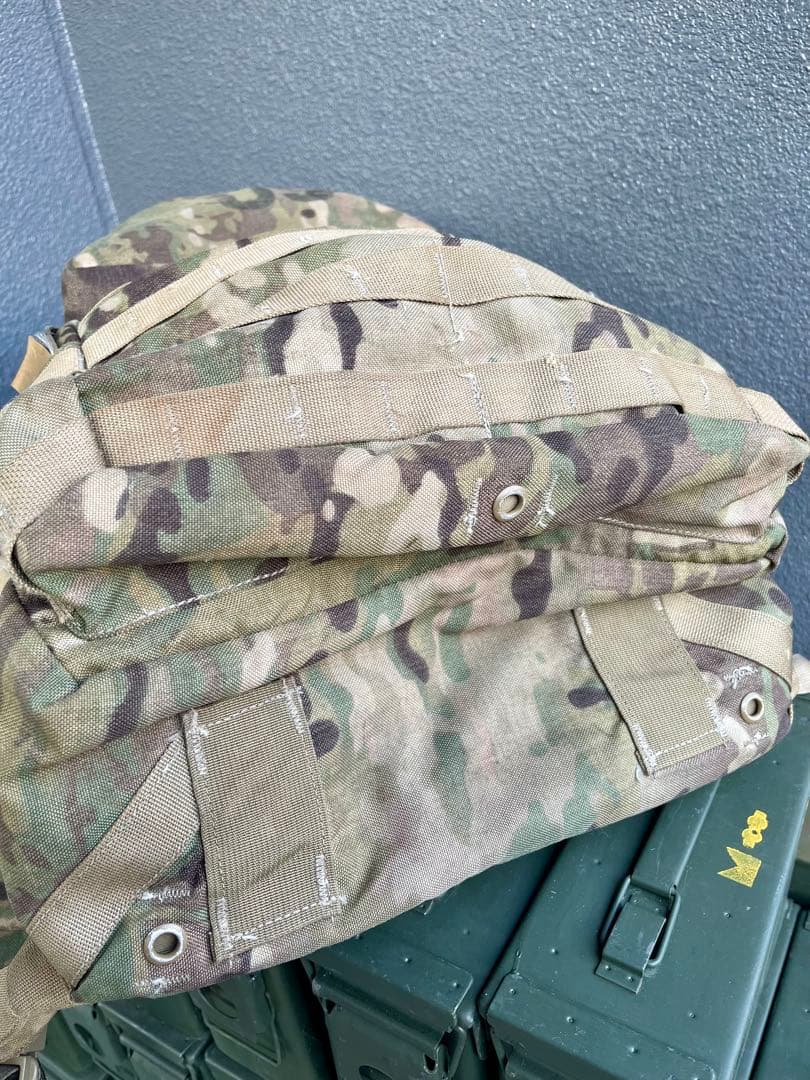 米軍放出品 MOLLE2 ラックサック ミディアム フィールドパック マルチカム