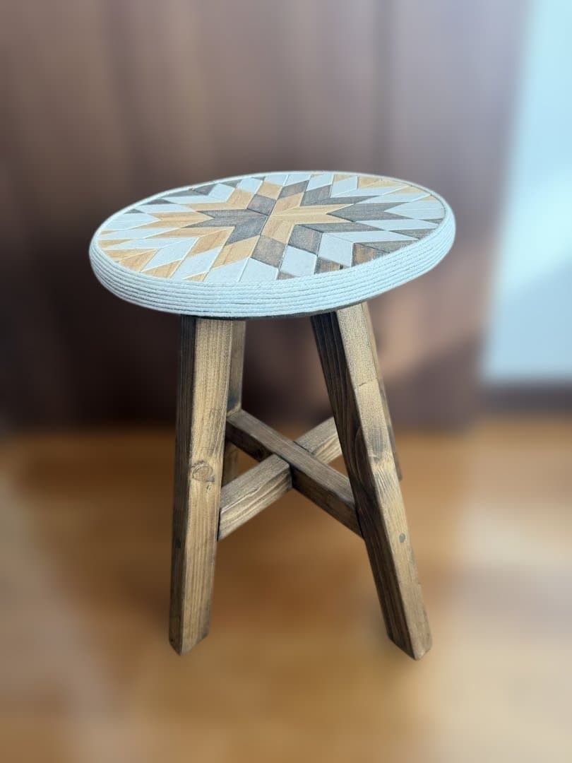 一点もの｜オルテガ柄 木製スツール(丸型)