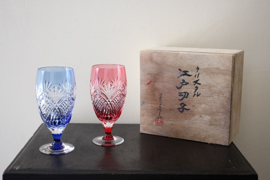 カガミクリスタル　ペア　ビアグラス　赤・青　江戸切子　笹っ葉に魚子紋