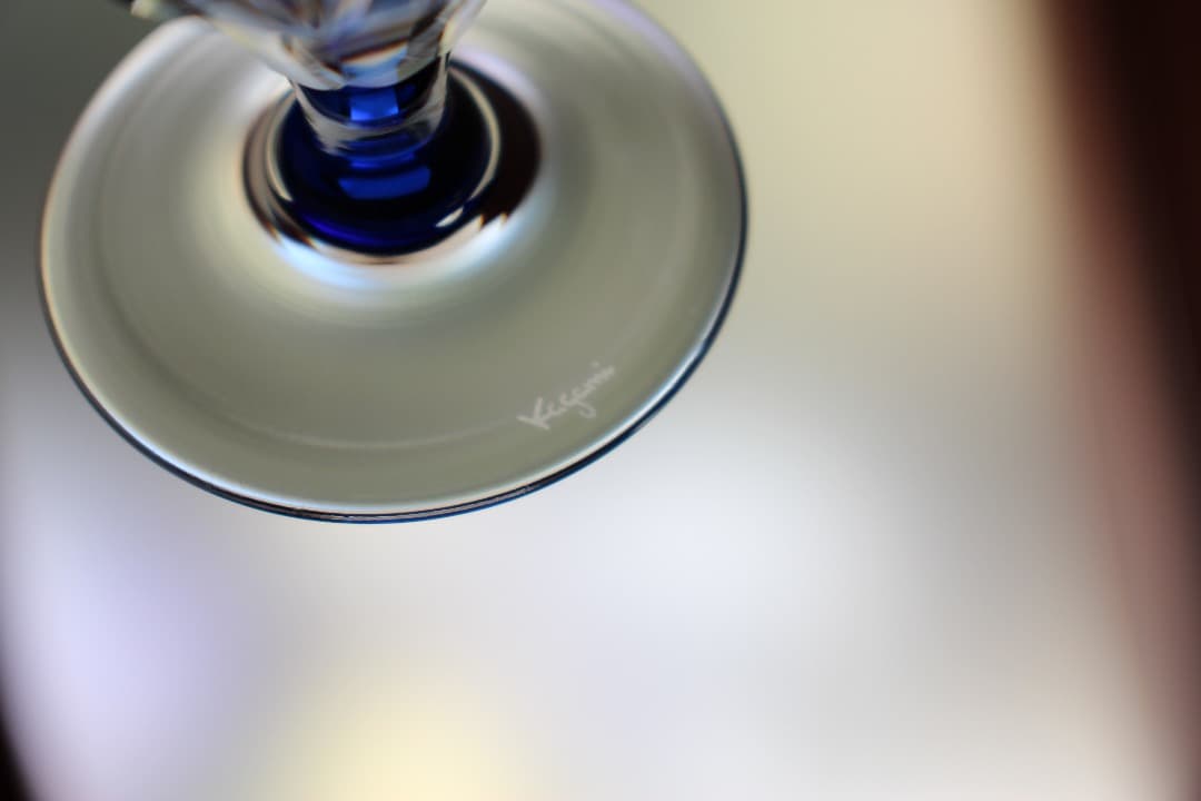 カガミクリスタル　ペア　ビアグラス　赤・青　江戸切子　笹っ葉に魚子紋