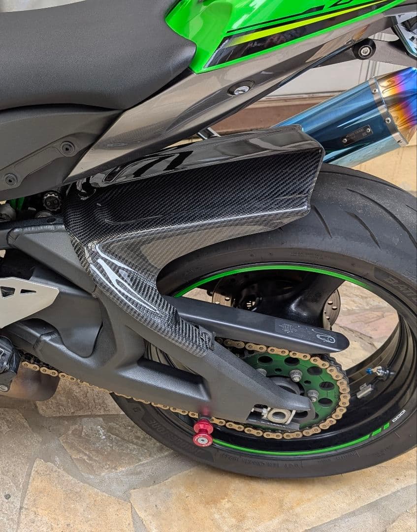 ＺＸ１０R カーボン リアフェンダー マジカルレーシング