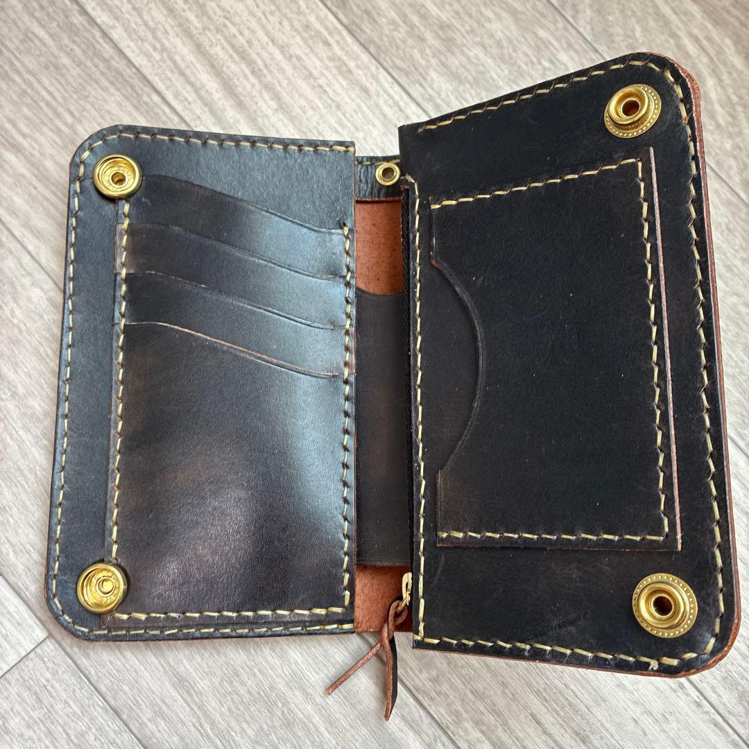 訳あり安値【茶芯ブラック】ミドルトラッカーウォレット　真鍮　お札を折らずに収納