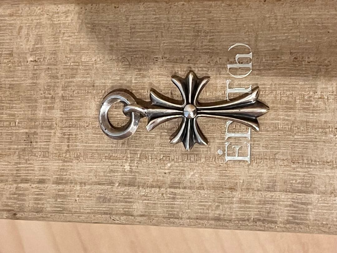 CHROME HEARTS タイニーCHクロスチャーム
