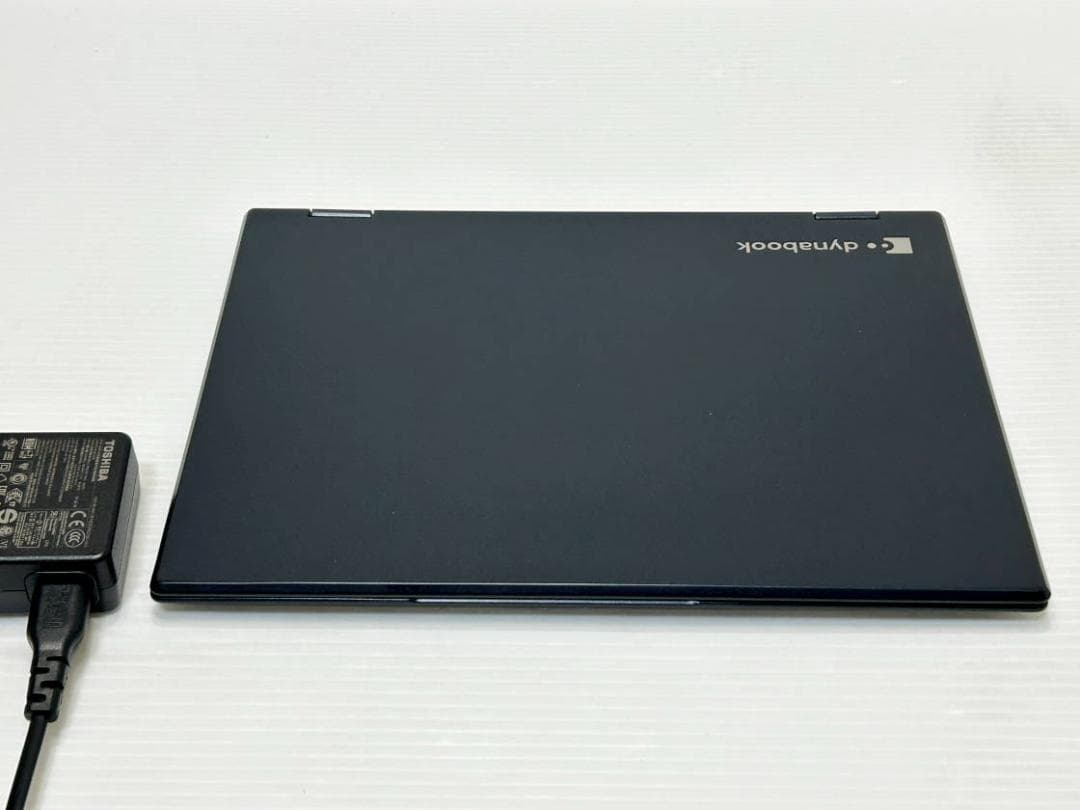 m*.様 第8世代i5 dynabook VC72/DR SSD256 12.5