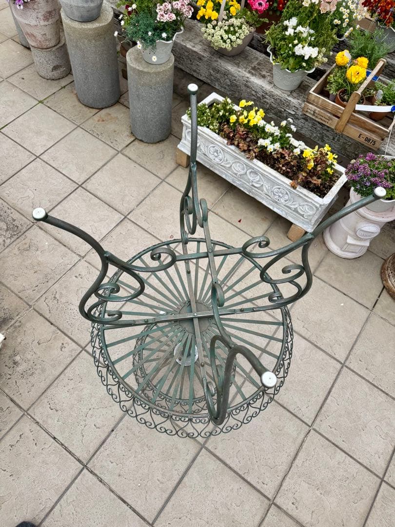 フラワースタンド　大型　2段　アンティーク　アイアン　置物