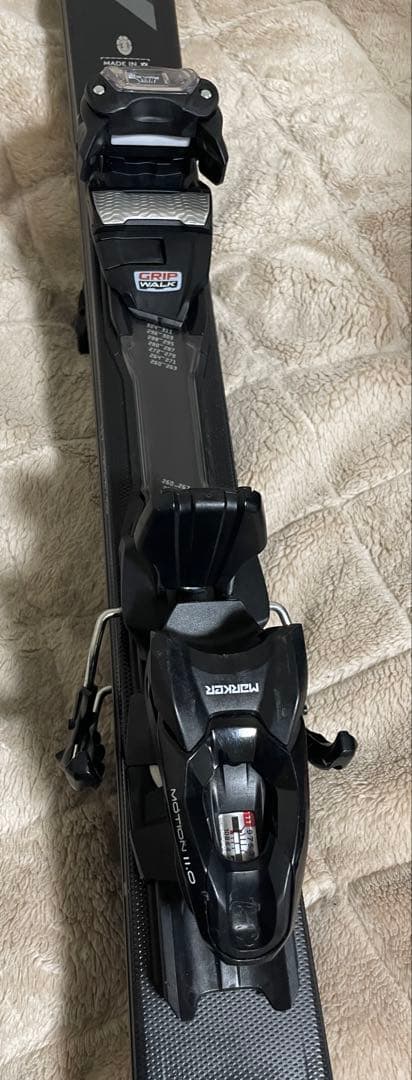 ■スキーセット　VOLKL DEACON 75 BLACK（161㎝）