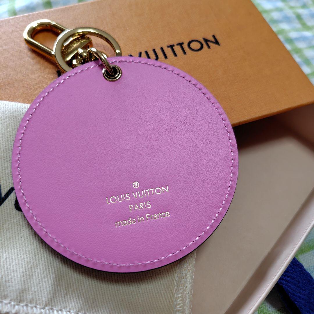 ミシェルさま新品未使用ルイヴィトンチャーム　ルイヴィトンキーホルダー