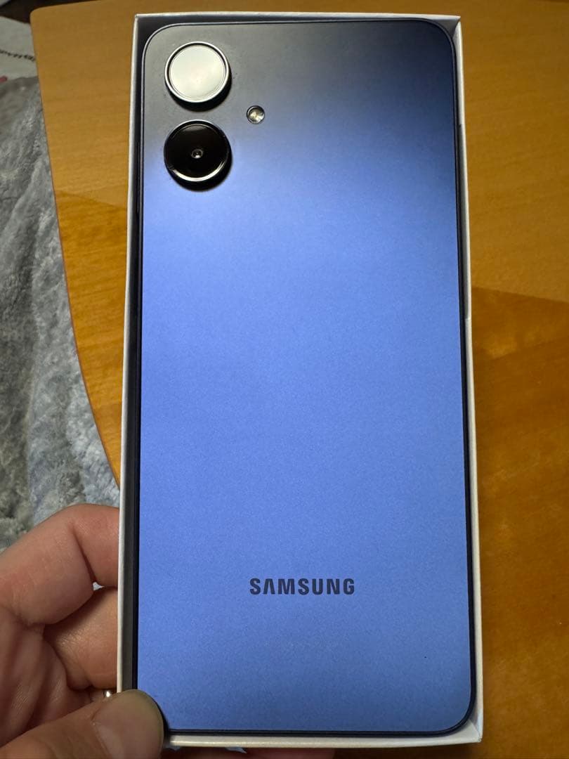 Samsung Galaxy A25 5G 本体　docomoSIMフリー