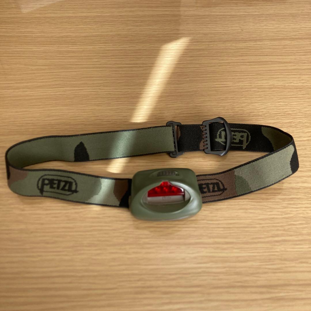 ペツルヘッドライト　タクティカ
