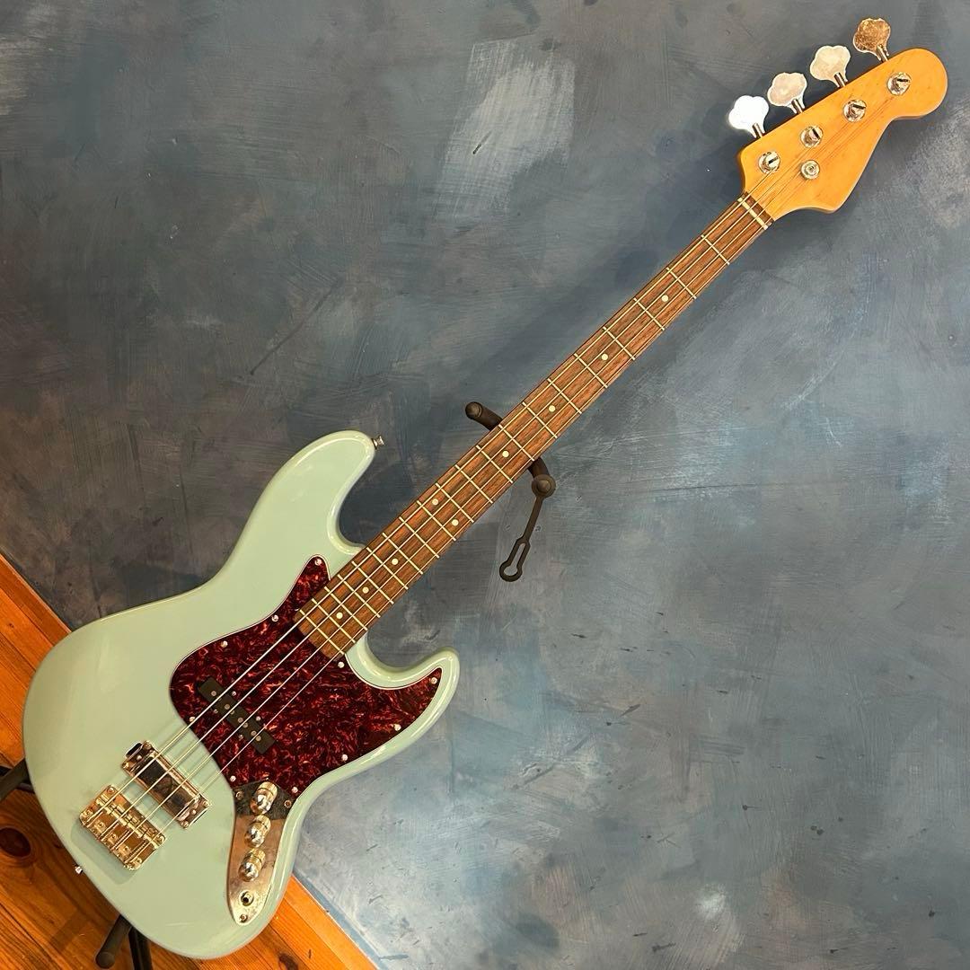 ジャズベースタイプ　かわいい水色　 リアピックアップハム化‼︎‼︎