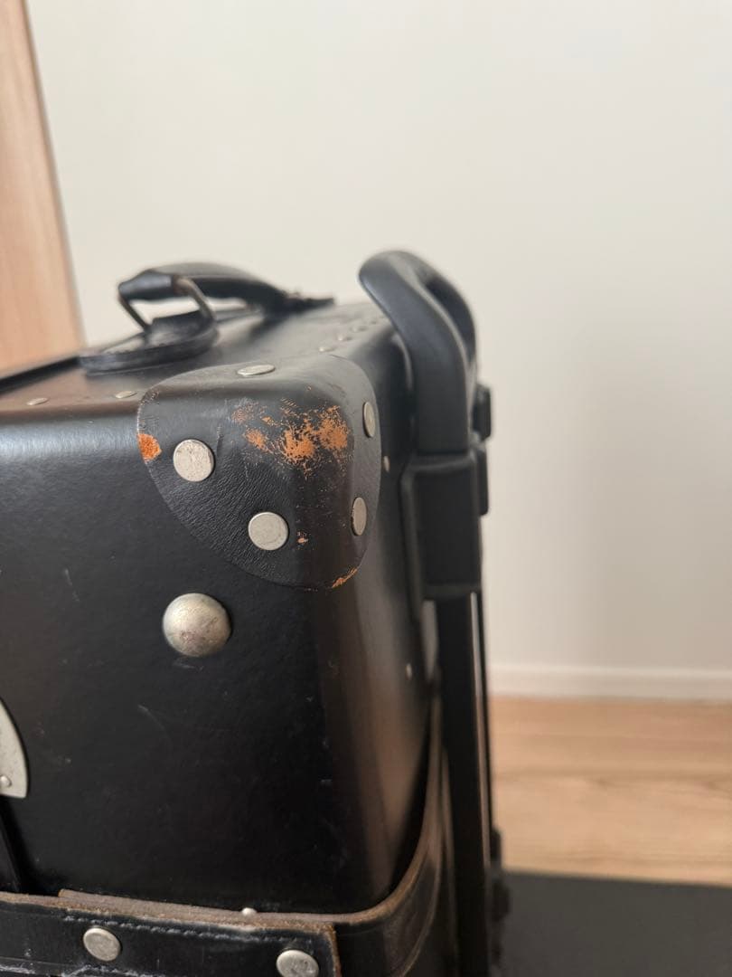 GLOBE-TROTTER センテナリー34L Black/Black 2輪