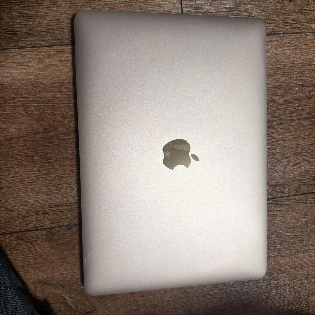 【早いも勝ち】MacBook 8G