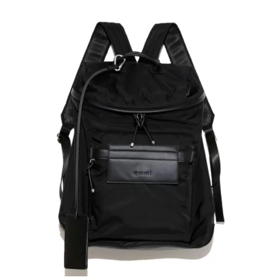 美品　emmi エミ　撥水ベーシック リュック バックパック　パスケース付き
