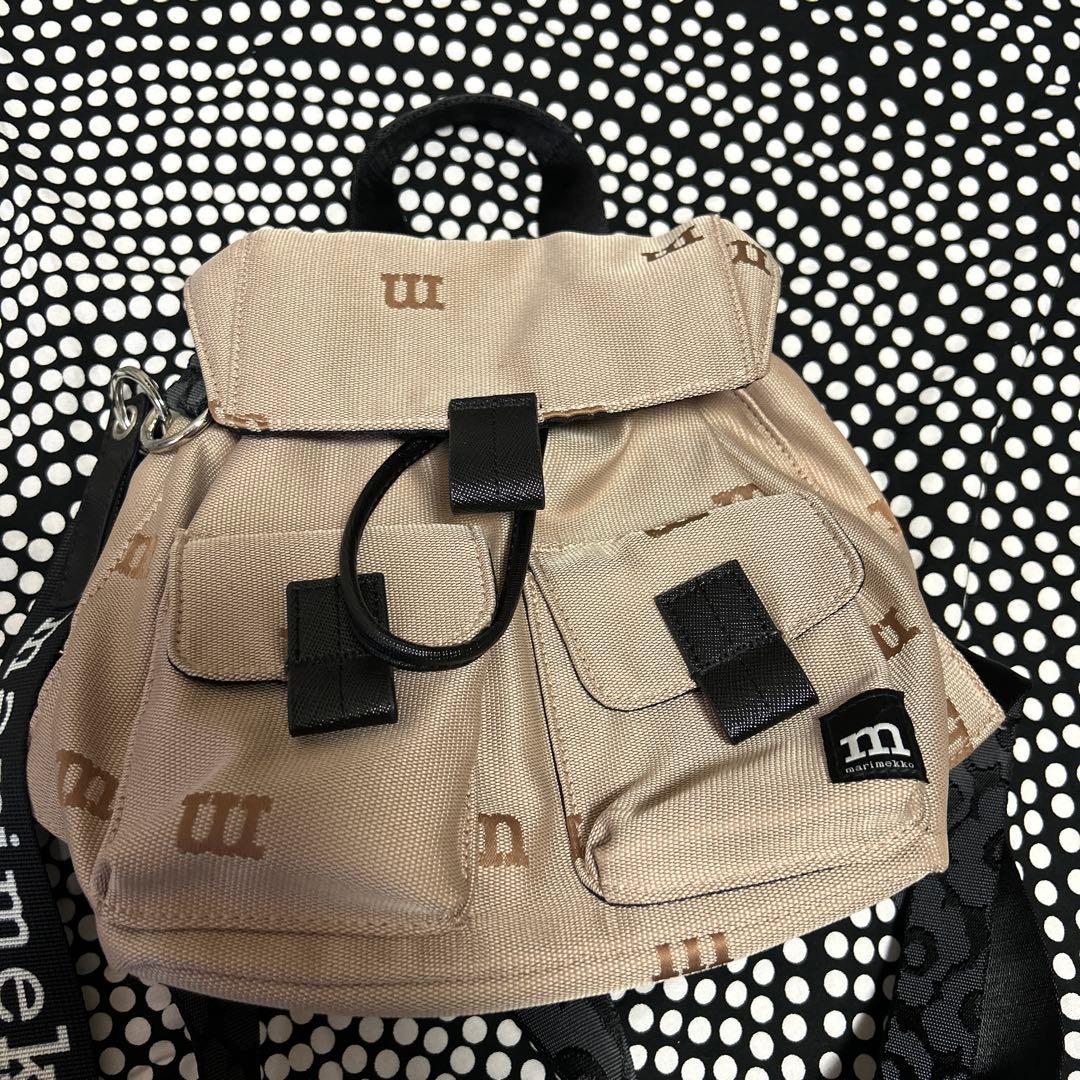 marimekko ベージュ ミニバックパック