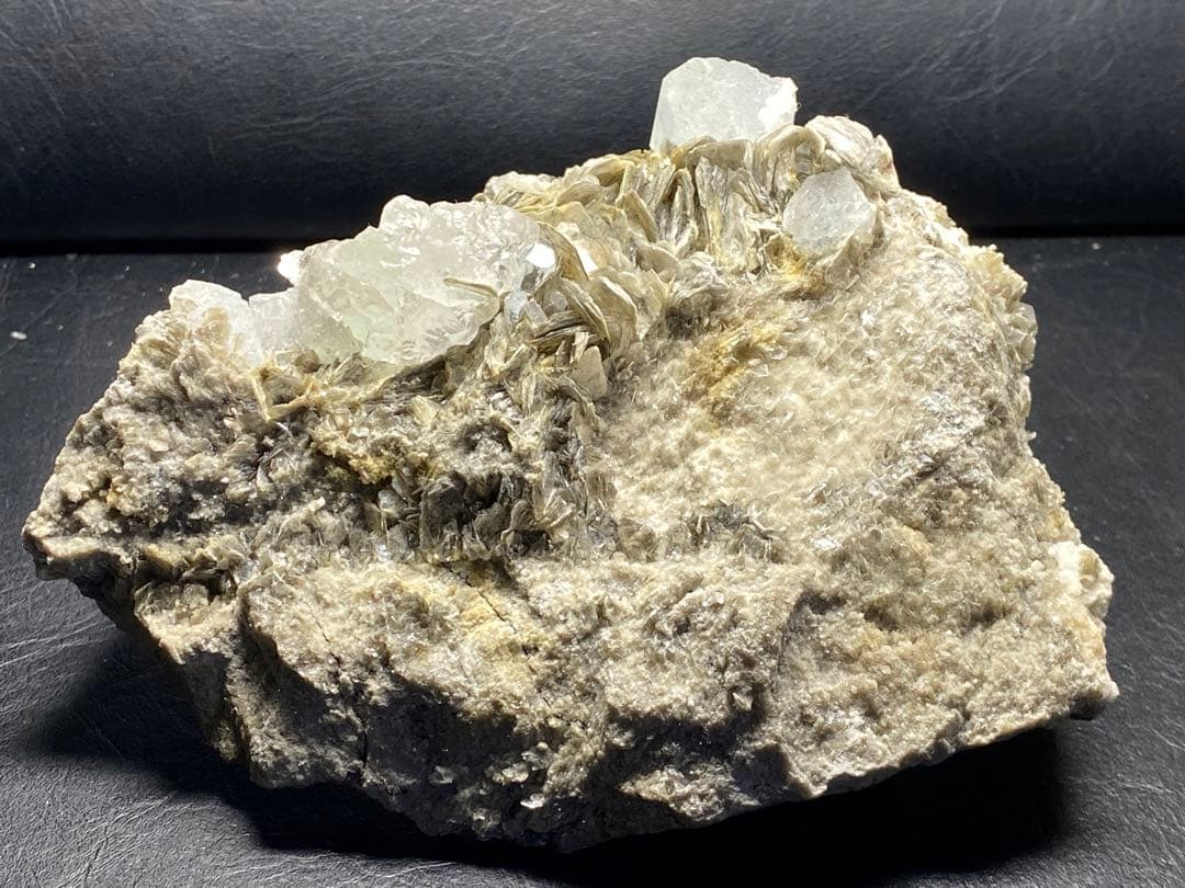 アクアマリン　フローライト　マイカ　627g