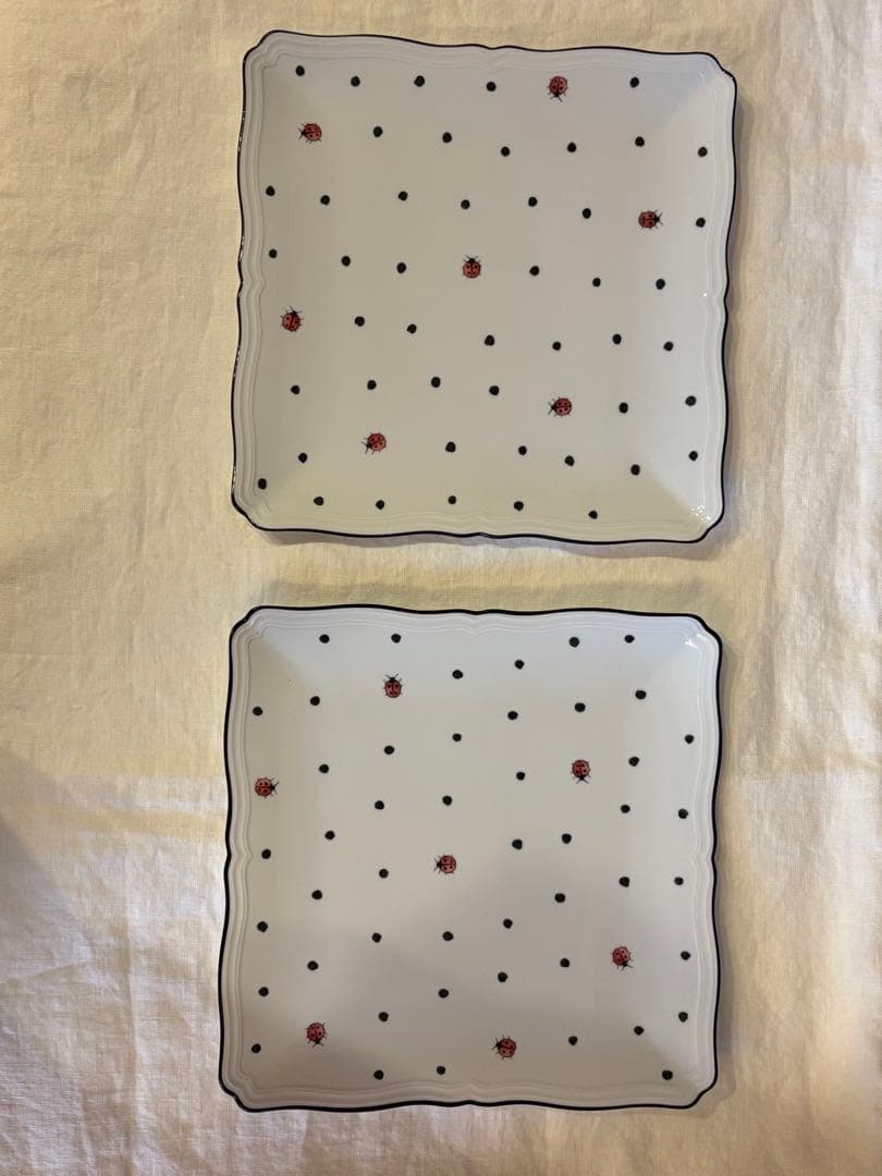 イタリアンポア　スクエアプレート　27cm 新品　２枚